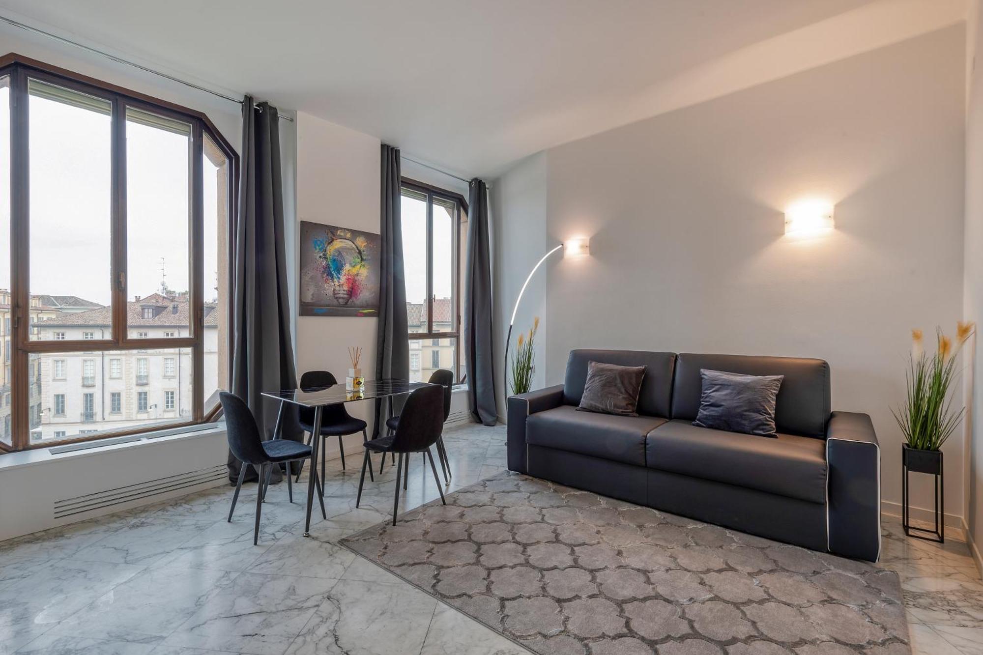 Milan Royal Suites - Duomo Santo Stefano Екстер'єр фото