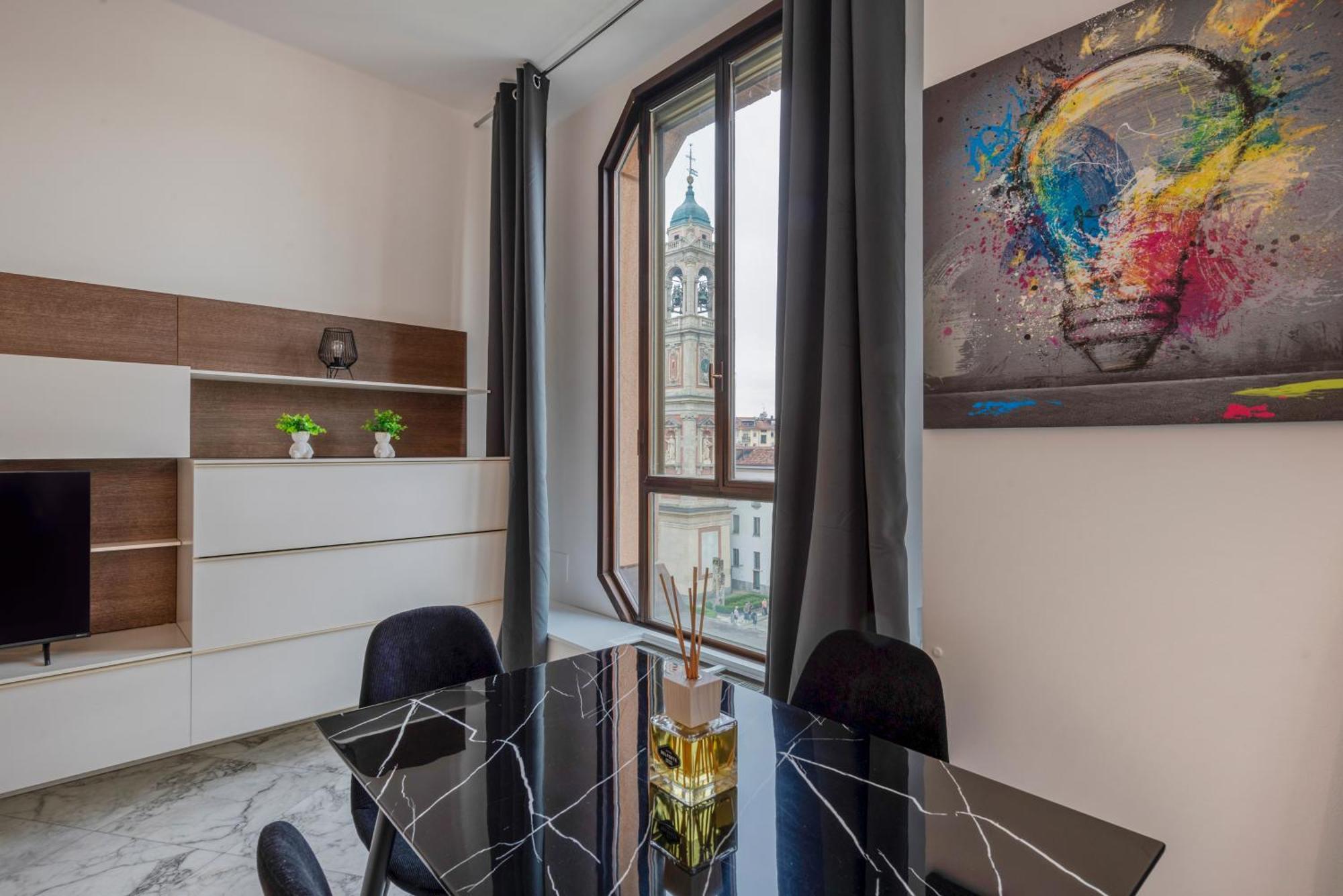 Milan Royal Suites - Duomo Santo Stefano Екстер'єр фото