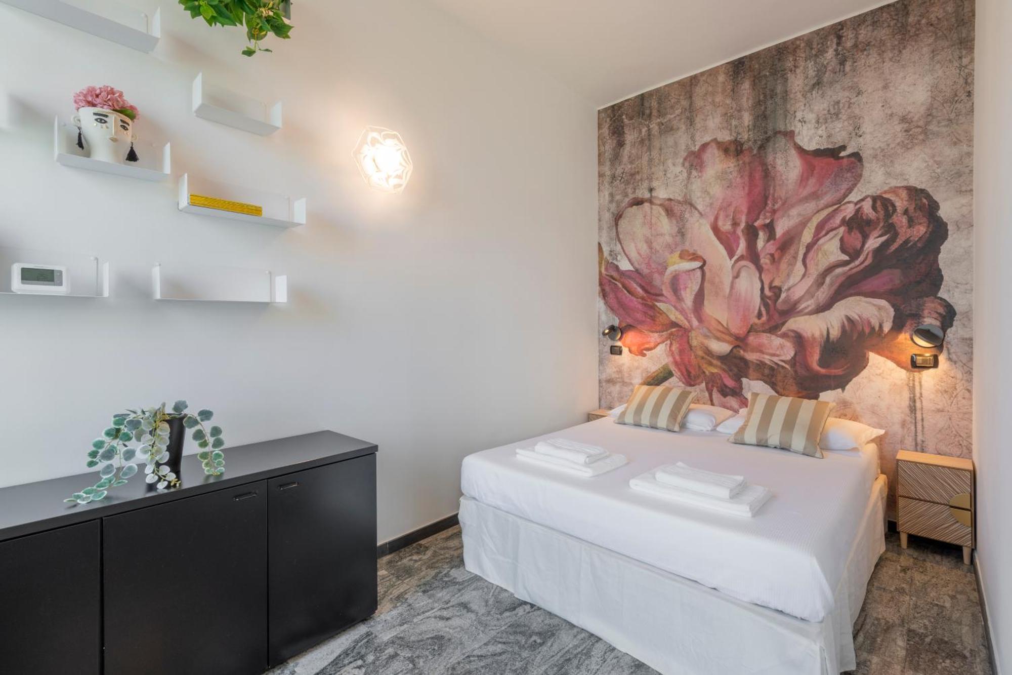 Milan Royal Suites - Duomo Santo Stefano Екстер'єр фото